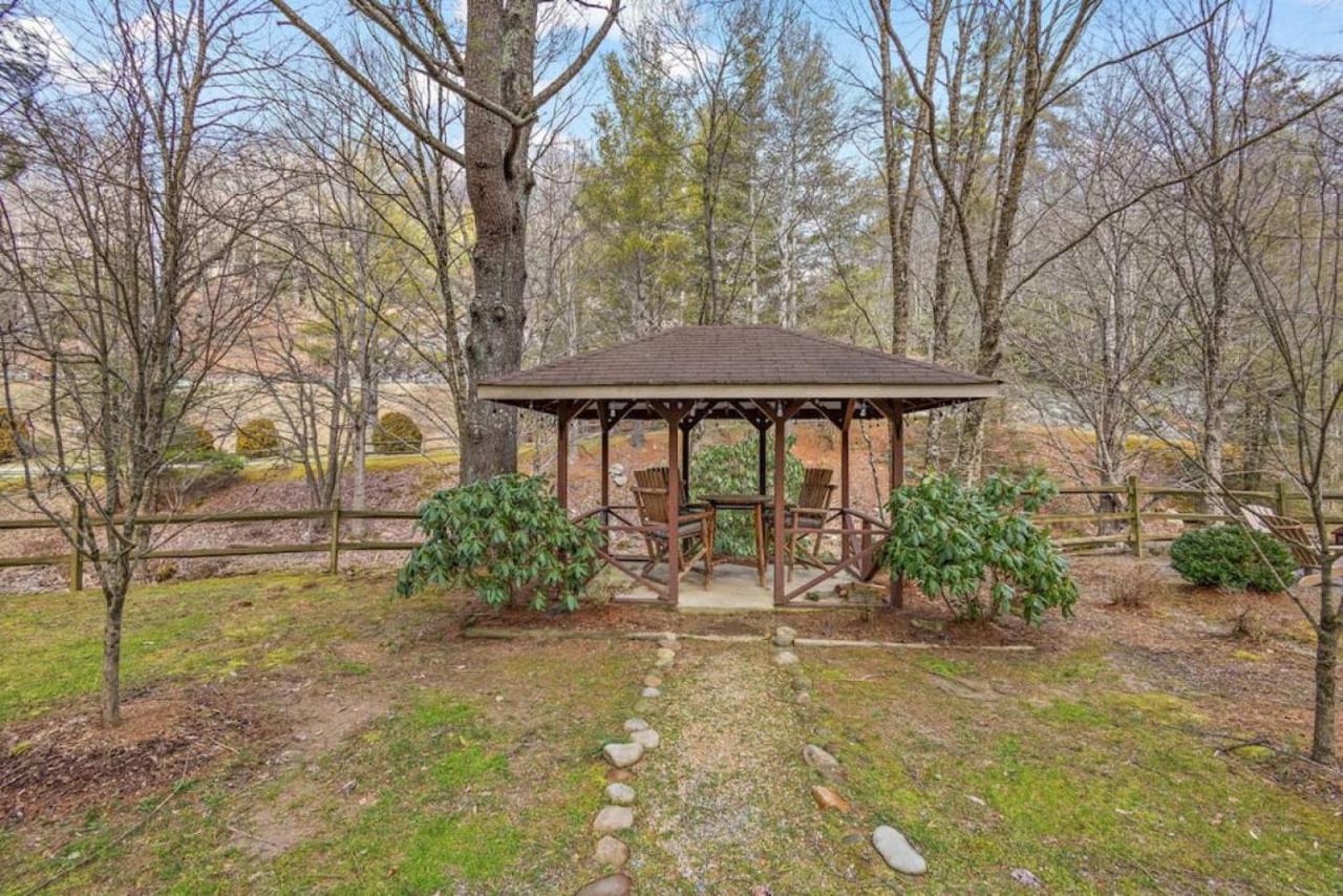 Log Cabin On Peaceful River Blowing Rock Exterior foto